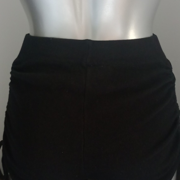 S High Waisted Stretchy Knit Mini Short Hera - Picture 6 of 9